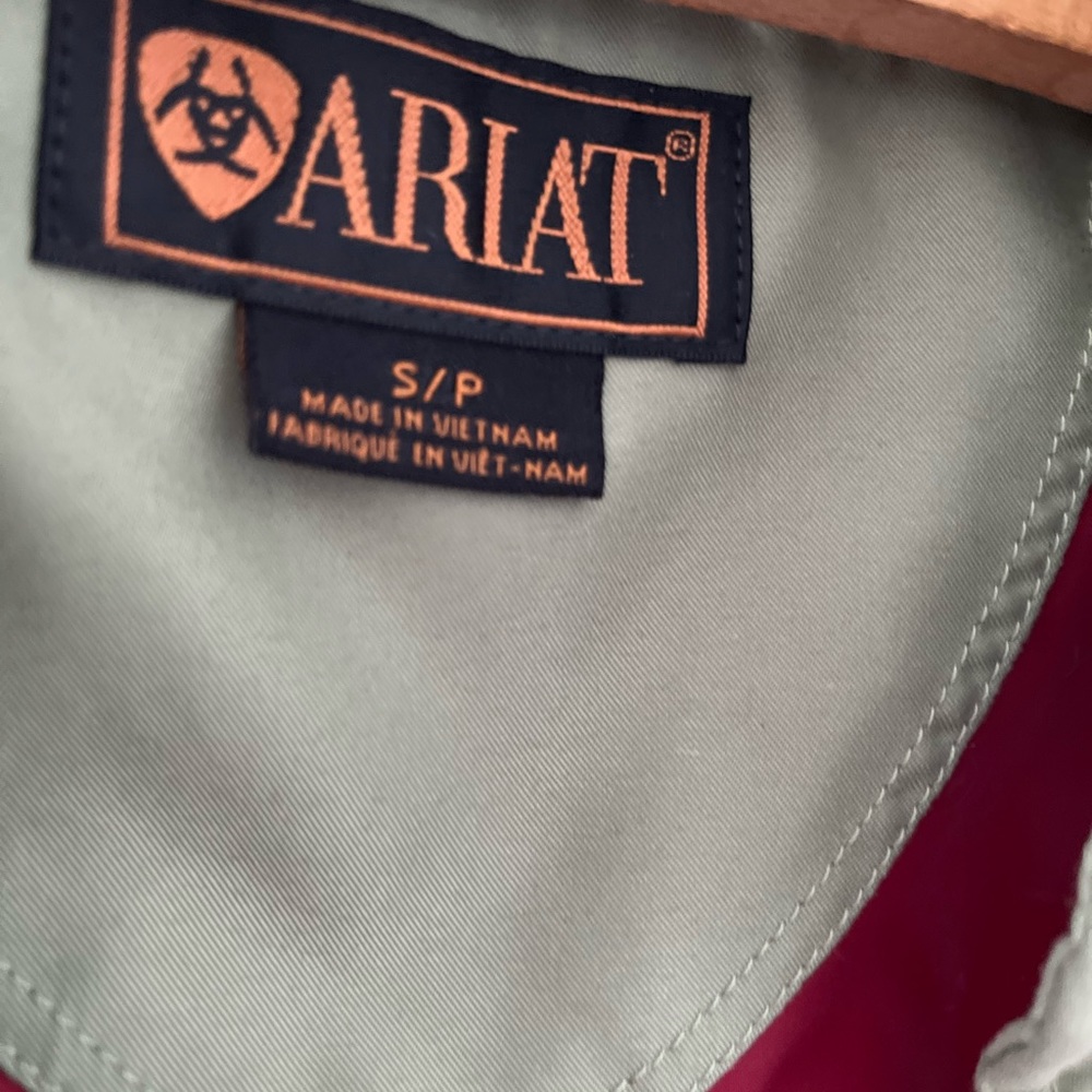 Ariat women’s lime green vest